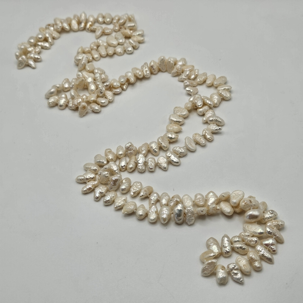 VINTAGE Cream Freshwater Baroque Rice Pearl Opera Length 55" Strand Necklace - Picture 7 of 7